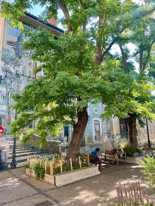 Soho - Le Corner Montpellier Apartment Bagian luar foto