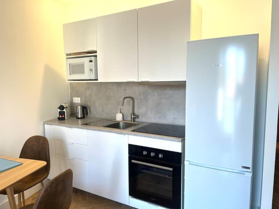 Soho - Le Corner Montpellier Apartment Bagian luar foto